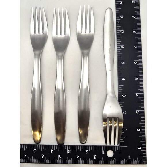 4 Cambridge Tidepool Dinner Forks 8.5" Flatware Stainless Steel 18/8 Replacement - Picture 2 of 4